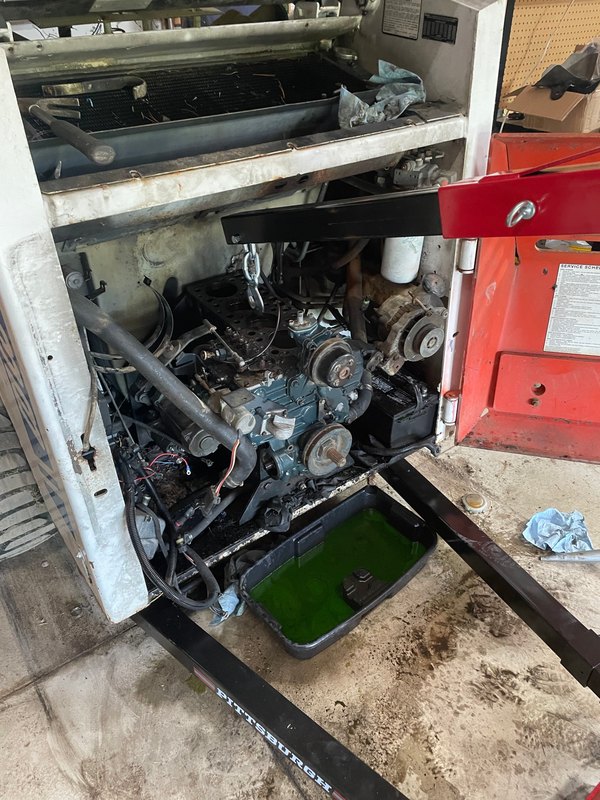 Lifting the engine out, Jun 25, 2023